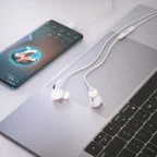 HOCO M101 Pro Crystal sound Type C Wire-Controlled Digital Earphones With Microphone - White - Image 2