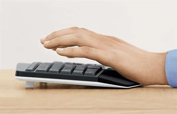 Logitech MK850 Performance Wireless Keyboard and Mouse Combo, 920-010568